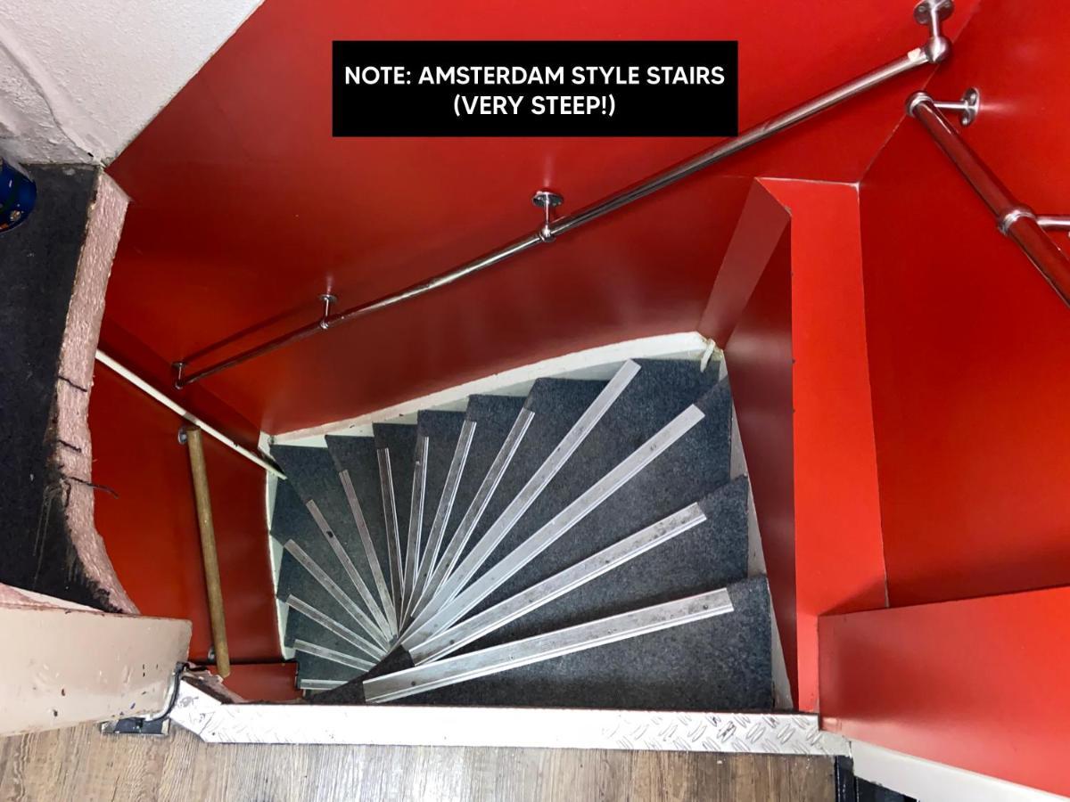 Hostel Utopia Amsterdam Exterior photo